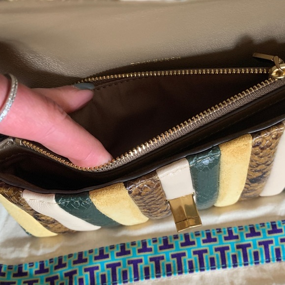 Authentic TORY BURCH Napa leather/Snakeskin/Suede turnlock flap Crosby - Picture 6 of 16